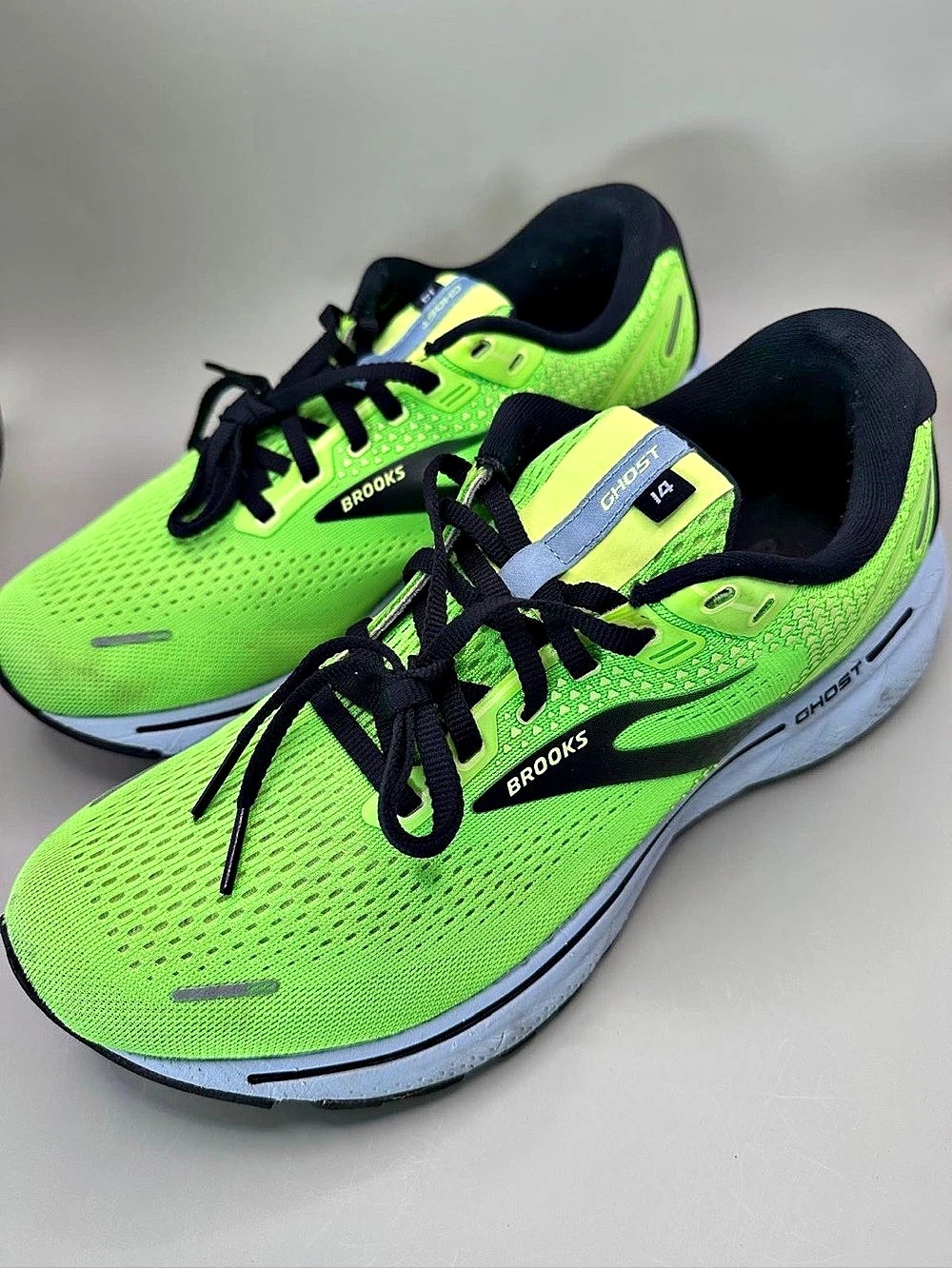 Brooks Ghost 14 Men’s Sz 11 M (D) Neon Running Shoes Athletic Sneakers.